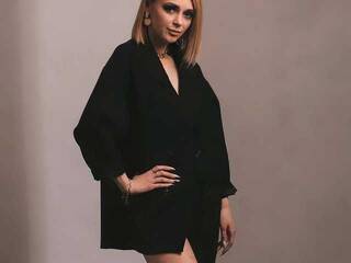 Chat vidéo érotique Dillza