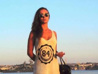 Chat vidéo érotique dinaenjoy