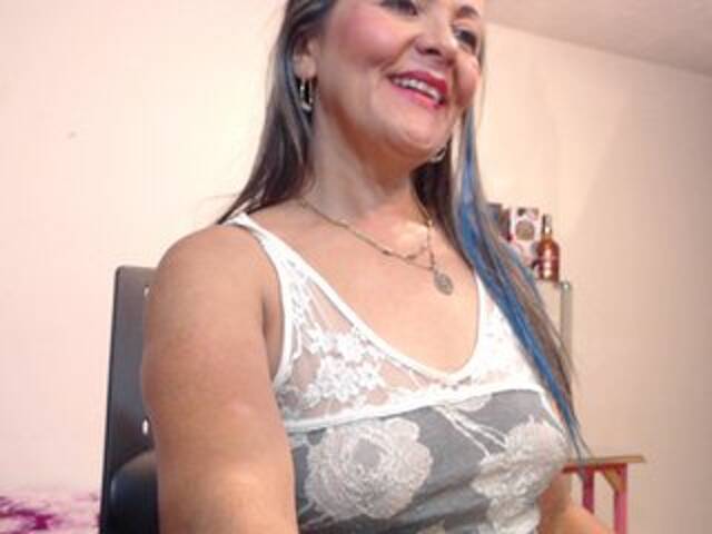 Captures d'écran de diffusion SquirtNstyGrl