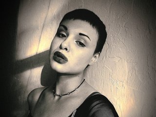 Chat vidéo érotique Dita-Jung