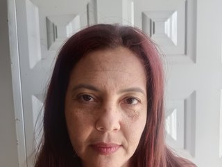 Chat vidéo érotique divina-11