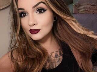 Chat vidéo érotique Doll4Sir