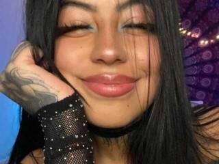 Chat vidéo érotique Dollcam