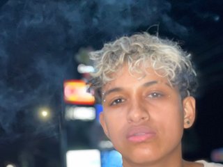 Chat vidéo érotique Dominick-jones