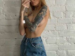 Chat vidéo érotique PREKRVTI