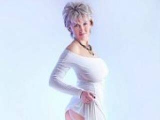 Chat vidéo érotique dora17