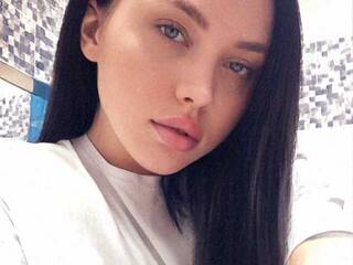 Chat vidéo érotique Dorettii