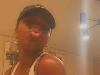 Chat vidéo érotique Dubaeee