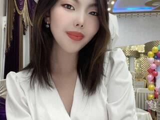 Chat vidéo érotique DzhuZong