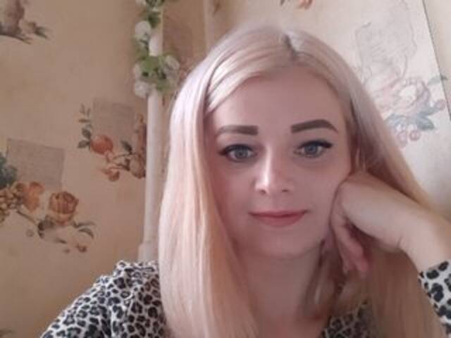 Captures d'écran de diffusion ElegantBlonda