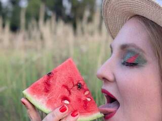 Chat vidéo érotique Elenika-hot