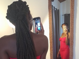 Chat vidéo érotique ElieSayana