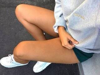 Chat vidéo érotique EllaShinee