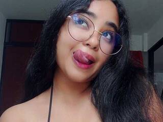 Chat vidéo érotique ElynDavidson