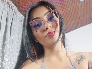 Chat vidéo érotique EmaKhalifa