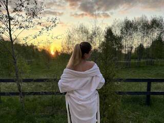 Chat vidéo érotique Emaleena