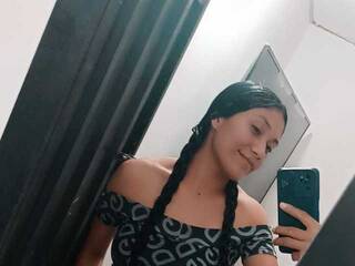 Chat vidéo érotique Emely18a