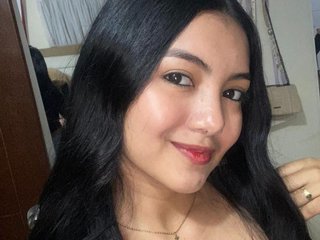 Chat vidéo érotique Emi-latingirl