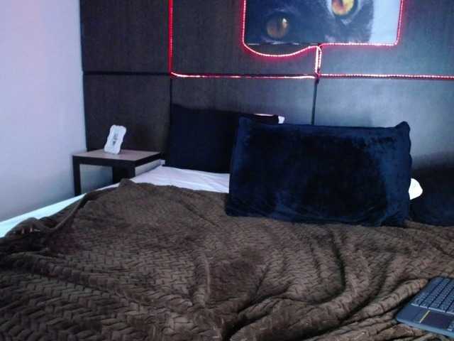 Photos Emily-ayr Hello guys ♥♥ welcome to my room #new #feet #latina #bigass #cute