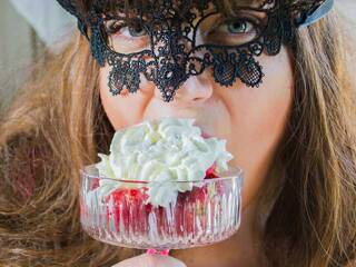 Chat vidéo érotique Emily-BOOBS-