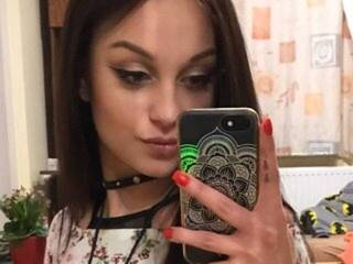 Chat vidéo érotique EmilyBabe