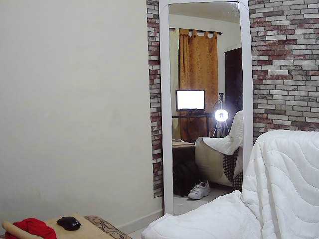 Captures d'écran de diffusion EmmiNice