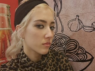 Chat vidéo érotique eroticblondiee