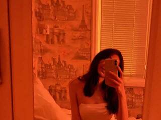 Chat vidéo érotique Evaaee