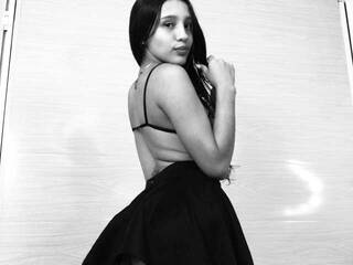 Chat vidéo érotique Evangeline18