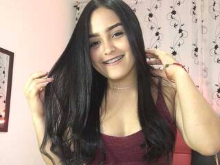 Chat vidéo érotique evelin-reyes