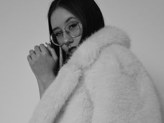 Chat vidéo érotique Evelyn300