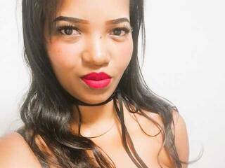 Chat vidéo érotique evelynn-