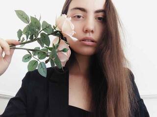 Chat vidéo érotique f1rstdream