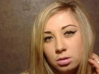 Chat vidéo érotique fanialla