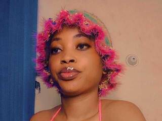 Chat vidéo érotique Flirty4uxx