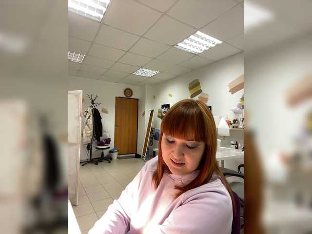 Photos FoxLisa333 Hi. I am Lisa. I am on manicure and waxing) Tits 70, ass 80, pussy 120