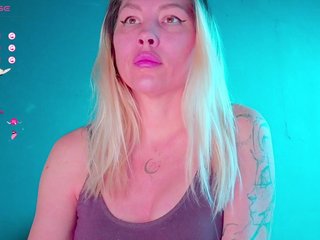 Chat vidéo érotique FrankieFoxie