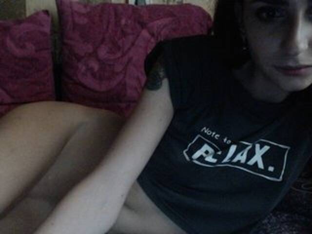 Captures d'écran de diffusion FuckCunt111