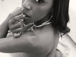 Chat vidéo érotique GabrielaGibs