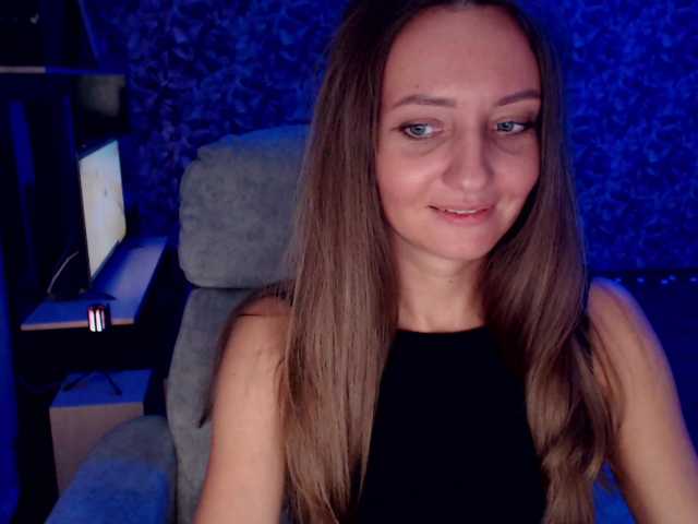 Photos Gamora- Hello everyone, I only go to full private. I don't undress in the free chat ..