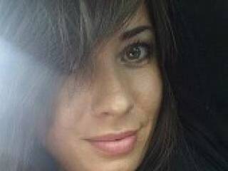 Chat vidéo érotique geryana