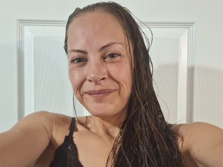 Chat vidéo érotique GoddessTia247