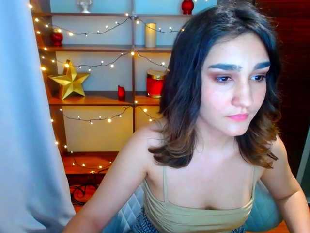 Photos GoldeneHeart hello guys, I have new white underwear and white stockings, I will be glad to show in private, chat and fun) kiss! guys help me reach the goal 8000 tokens left
