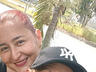 Chat vidéo érotique Green-y-violet