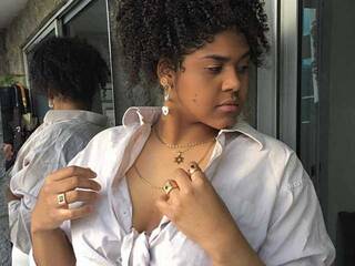 Chat vidéo érotique HalleThomson