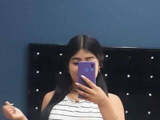 Chat vidéo érotique HannaEvanss