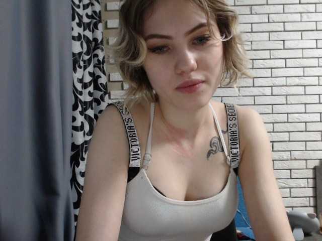 Photos hannyBanny6 Hi my name is Maria and I am 19 years old)I want to please you and be the girl of your fantasies))I love your compliments and gifts
