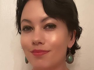 Chat vidéo érotique Hazelrea