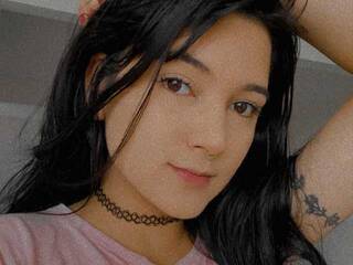 Chat vidéo érotique HelenMoon