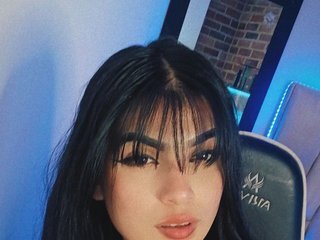 Chat vidéo érotique HelenRoss